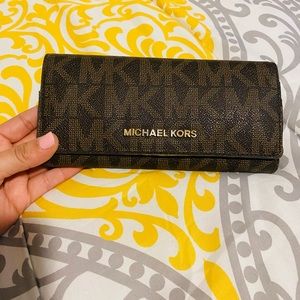 Used Michael Kors wallet